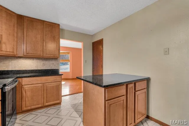 $315,000 | 5193 North Royale Drive, Imperial, MO 63052