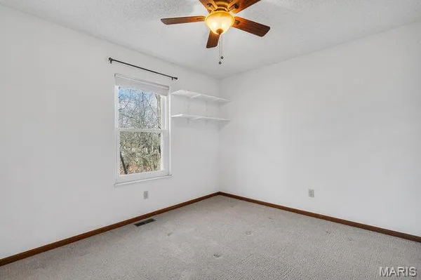 $315,000 | 5193 North Royale Drive, Imperial, MO 63052