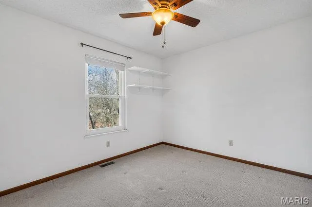 $315,000 | 5193 North Royale Drive, Imperial, MO 63052