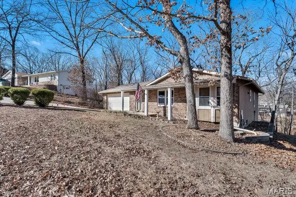 $315,000 | 5193 North Royale Drive, Imperial, MO 63052