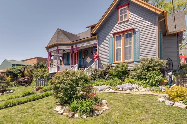 $459,900 | 210 South 6th Street, Pulaski, TN 38478