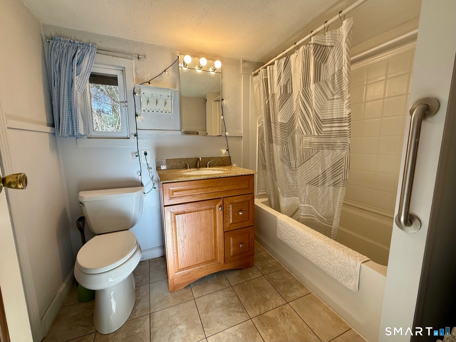 120 Bloomingdale Road Quaker Hill, CT 06375 - Photo 9 of 13