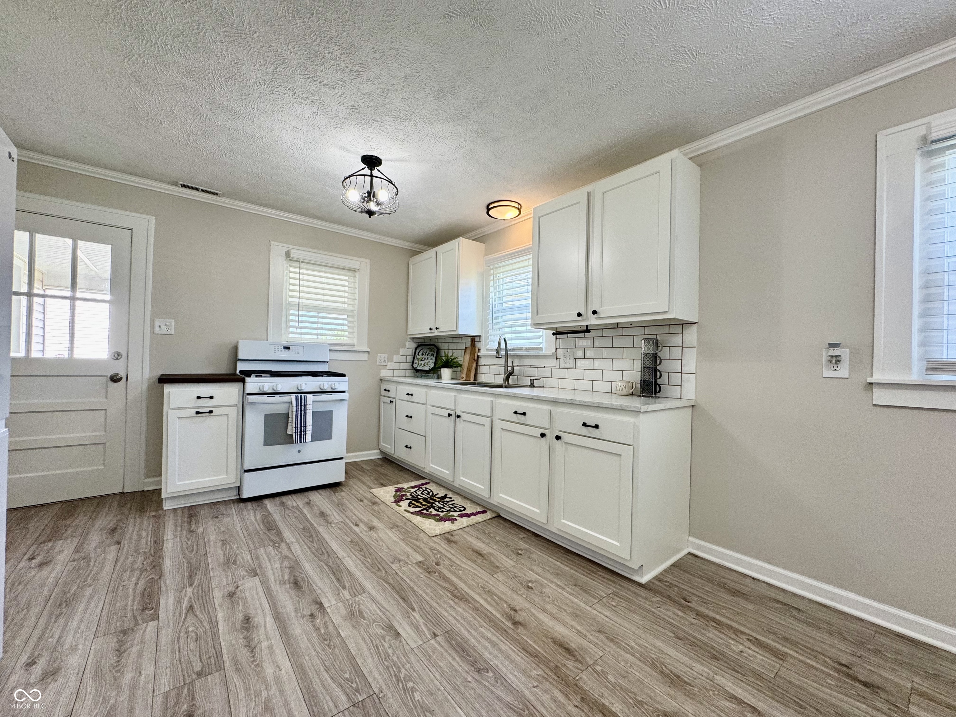 476 North Meridian Street Scottsburg, IN 47170 - Photo 8 of 21