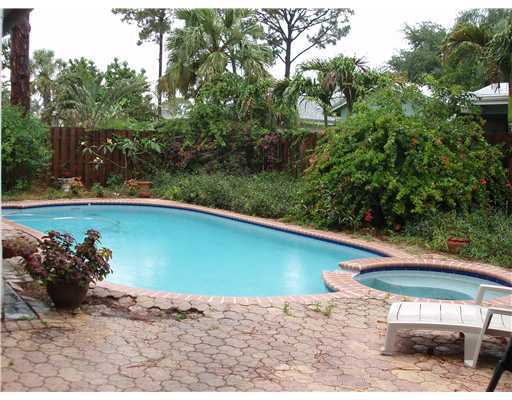 6165 Barbara Street Jupiter, FL 33458 - Photo 4 of 7 Additional Photo