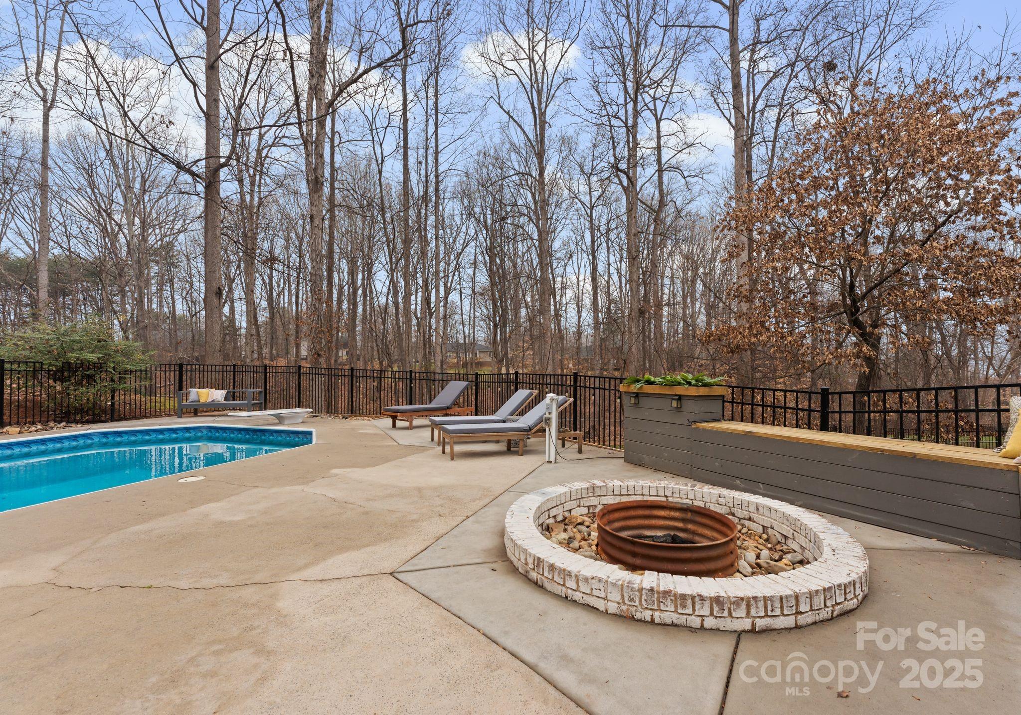 2550 Green Point Court Denver, NC 28037 - Photo 38 of 42 a outdoor view with a sitting space and trees