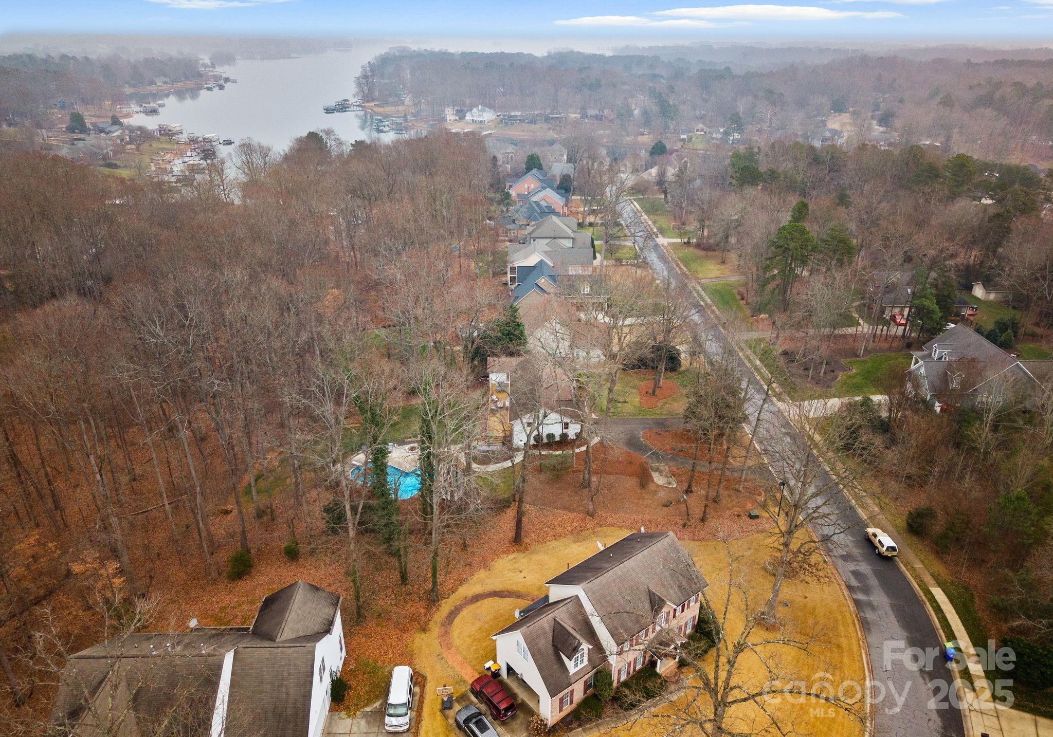 2550 Green Point Court Denver, NC 28037 - Photo 40 of 42 an aerial view of a city