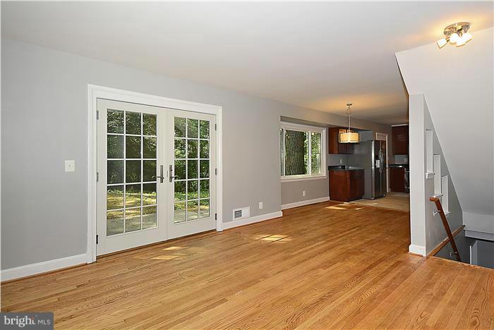 8408 Galveston Road Silver Spring, MD 20910 - Photo 10 of 14 Interior (General)