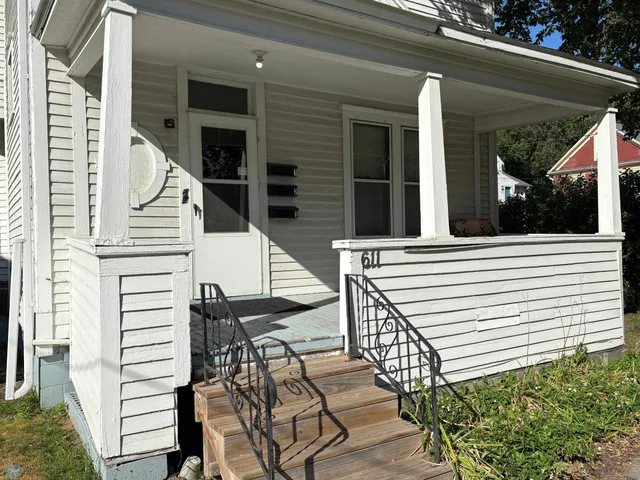 $289,000 | 611 9th Avenue North, Fargo, ND 58102