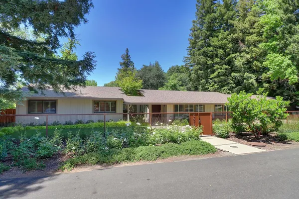 $1,450,000 | 5910 River Glen Court, Carmichael, CA 95608