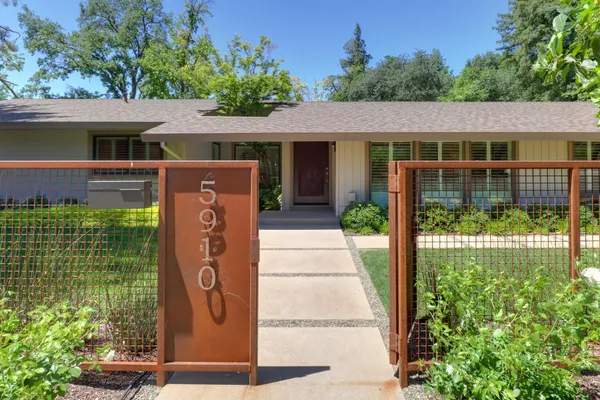 $1,450,000 | 5910 River Glen Court, Carmichael, CA 95608