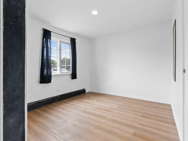 $79,900 | 17963 Amherst Court, Unit 102, Country Club Hills, IL 60478