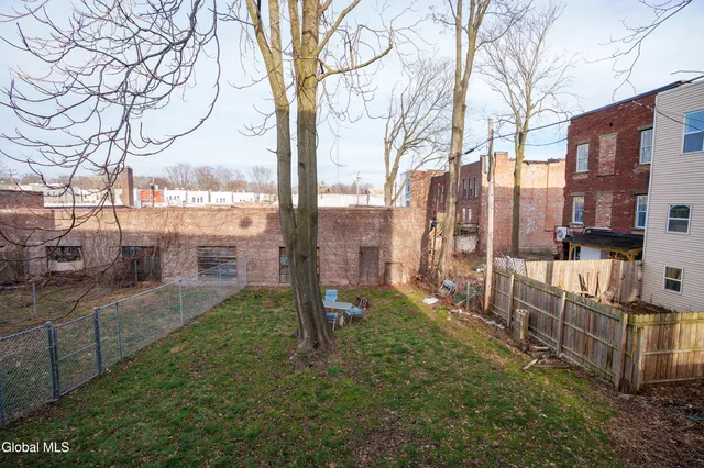 $89,900 | 189 Elk Street, Albany, NY 12210