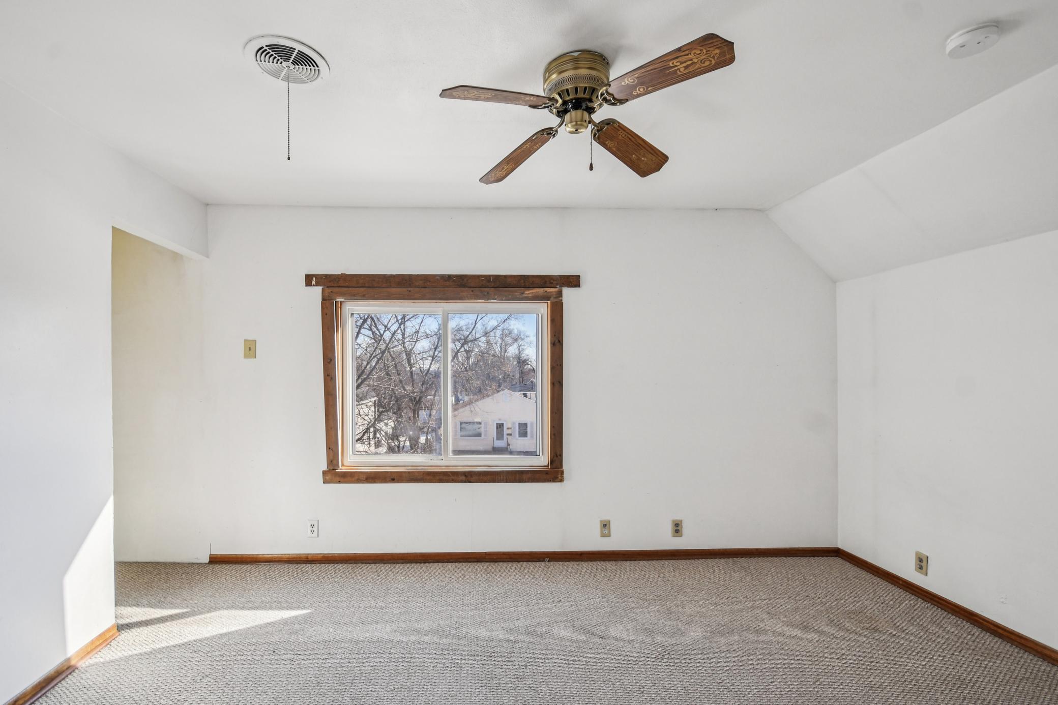 1417 Marion Street St. Paul, MN 55117 - Photo 18 of 46