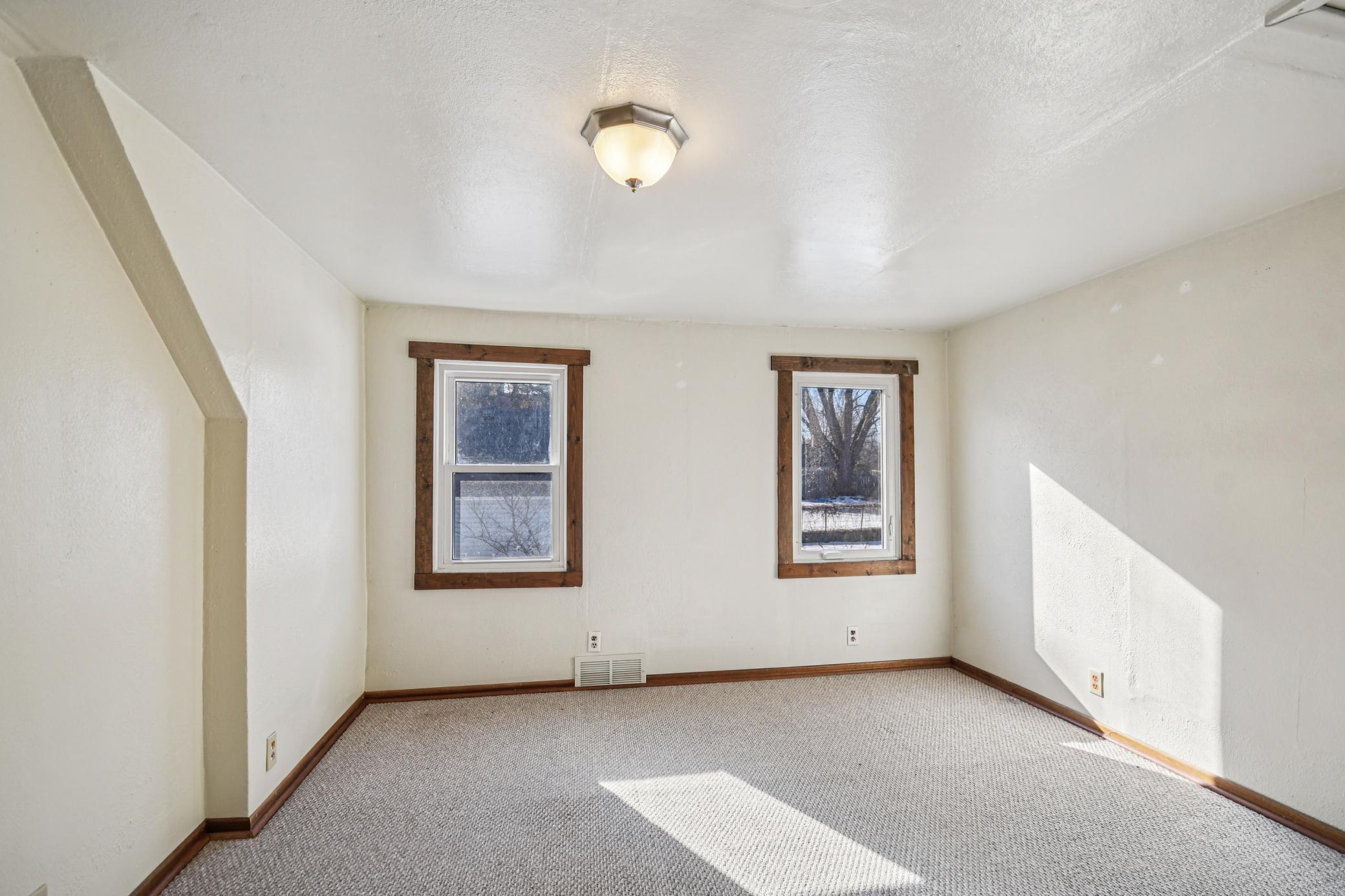1417 Marion Street St. Paul, MN 55117 - Photo 28 of 46