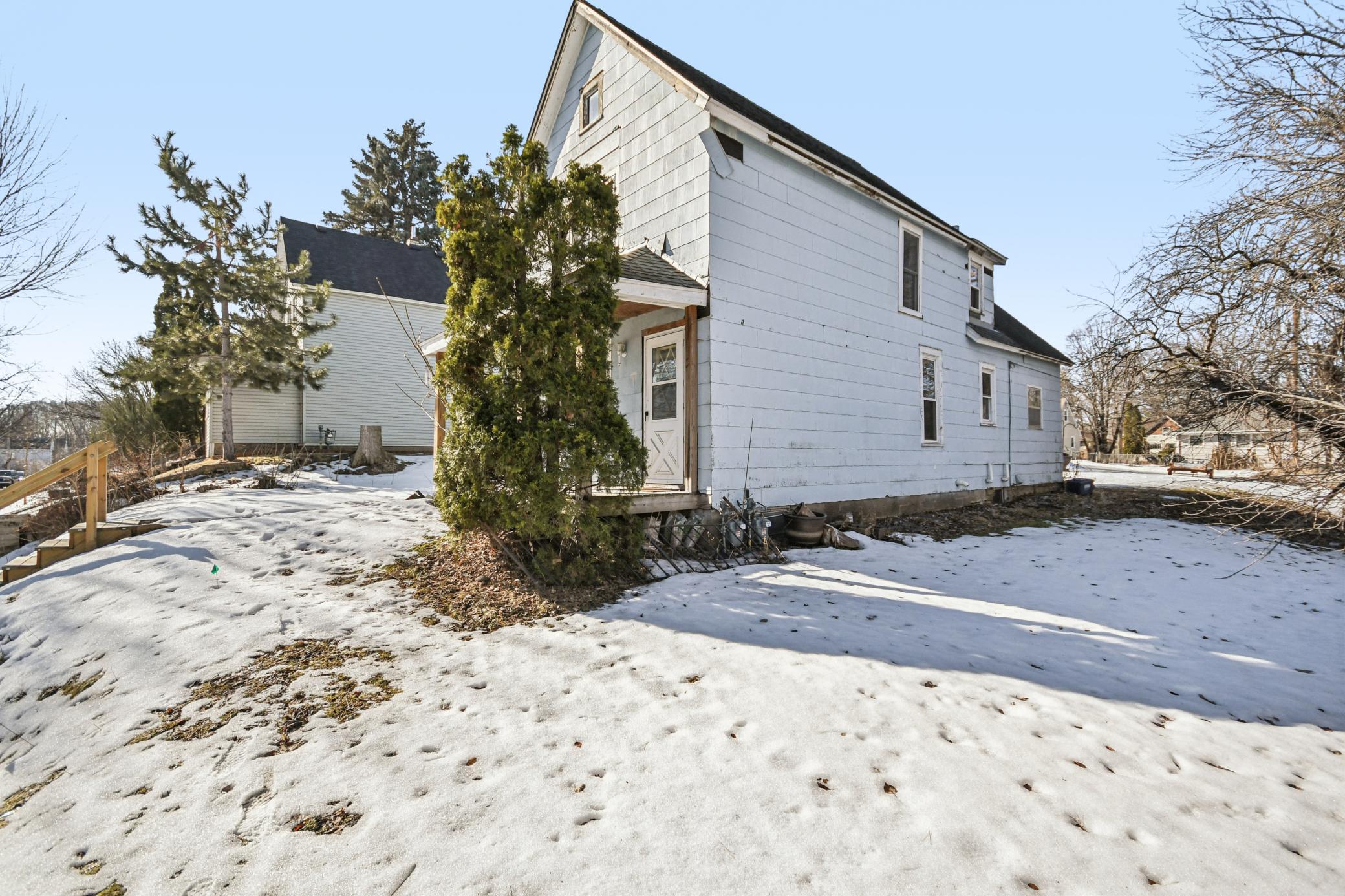 1417 Marion Street St. Paul, MN 55117 - Photo 3 of 46