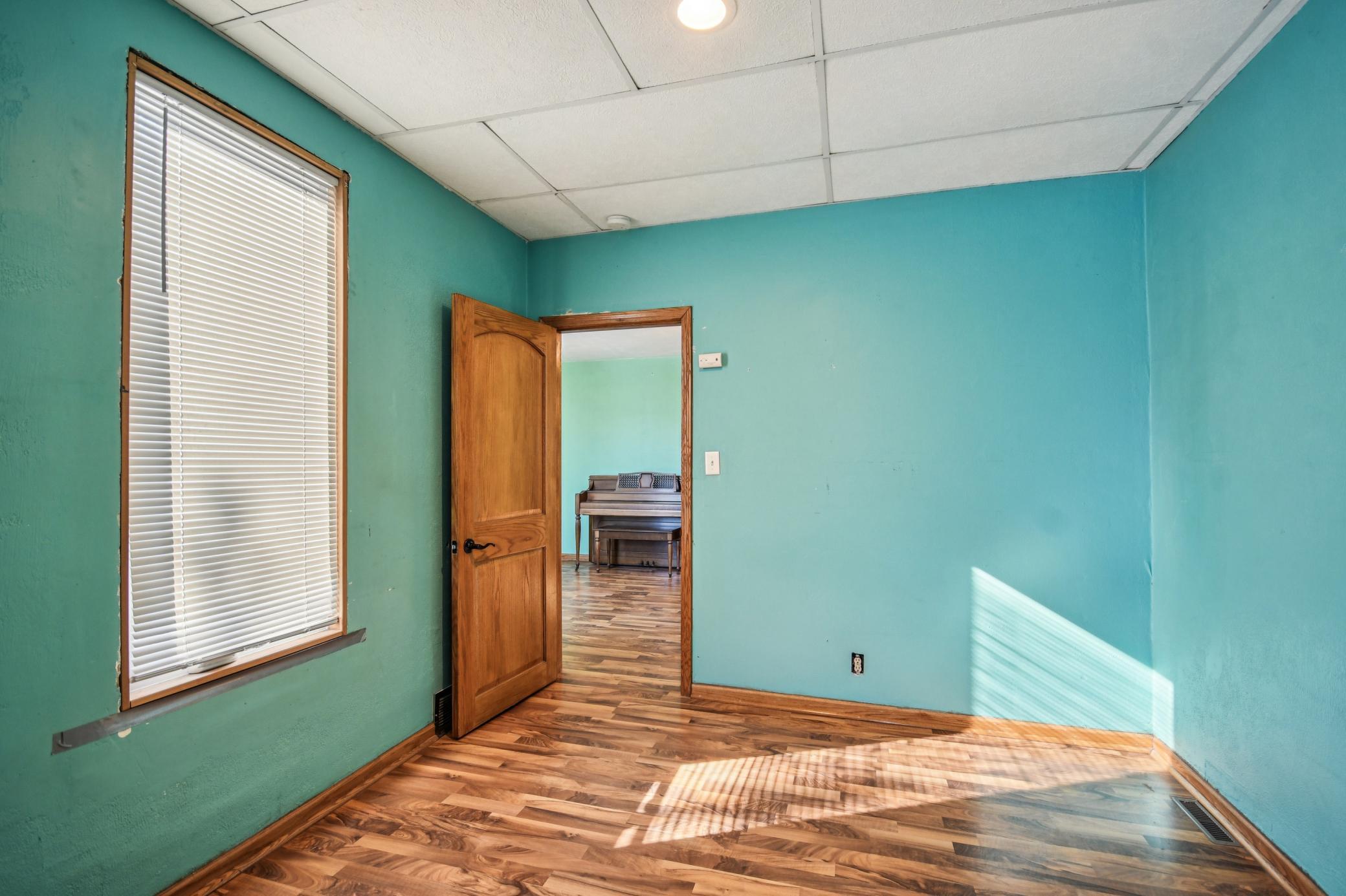 1417 Marion Street St. Paul, MN 55117 - Photo 32 of 46