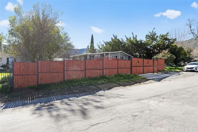 $350,000 | 712 Canyon Drive, Lebec, CA 93243
