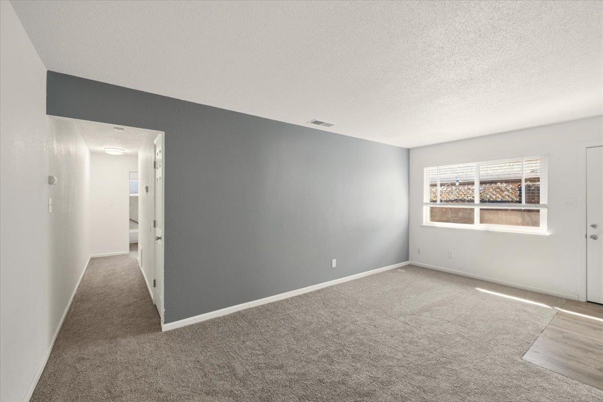 6008 Rye Way Carmichael, CA 95608 - Photo 6 of 20 6008 Liiving room