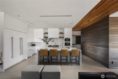 $11,700,000 | 9810 Southeast Shoreland Drive, Bellevue, WA 98004