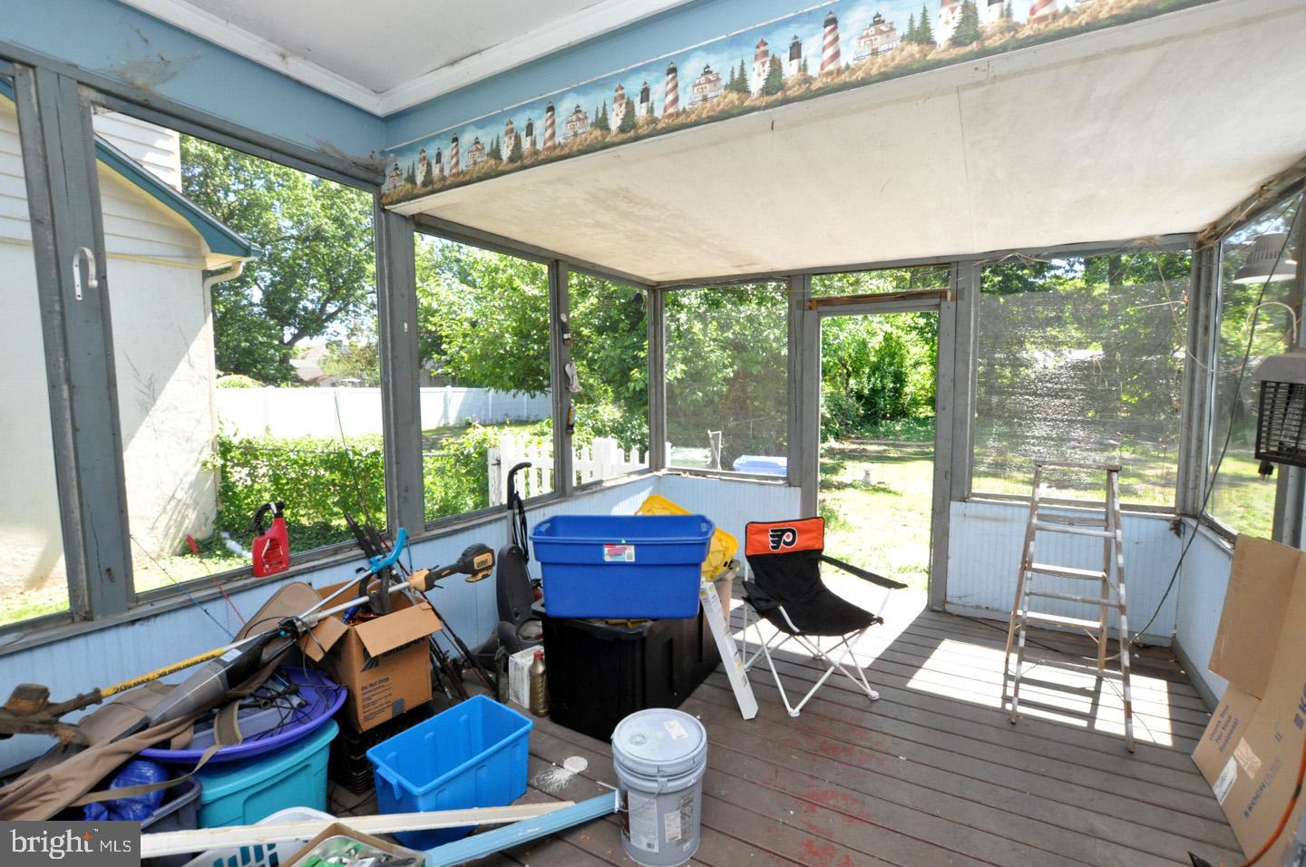 711 Filbert Street Palmyra, NJ 08065 - Photo 17 of 22 COVERED SUNROOM/DECK
