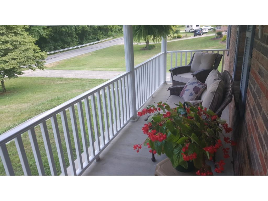 504 Shady View Road Kingsport, TN 37664 - Photo 4 of 13 Photo 4