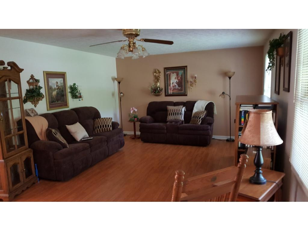 504 Shady View Road Kingsport, TN 37664 - Photo 8 of 13 Photo 8