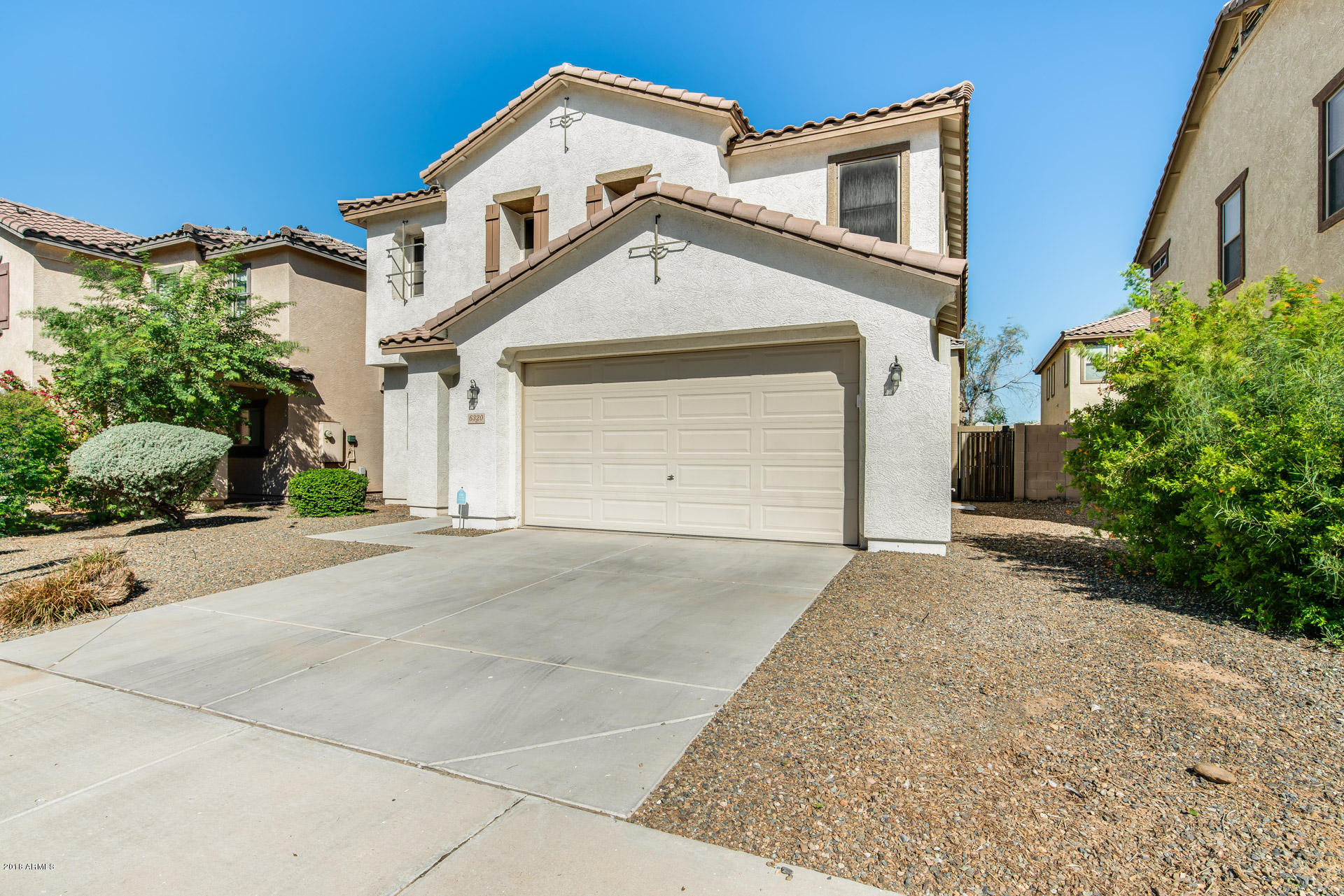 6320 West Beverly Road Laveen, AZ 85339 - Photo 6 of 30 a view of garage and yard