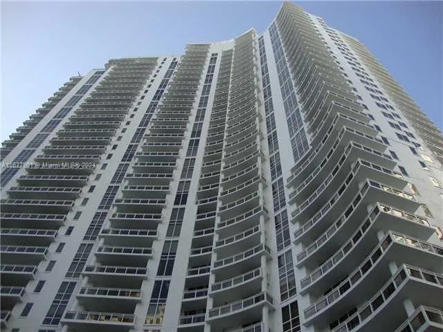 $669,900 | 901 Brickell Key Boulevard, Unit 1701, Miami, FL 33131