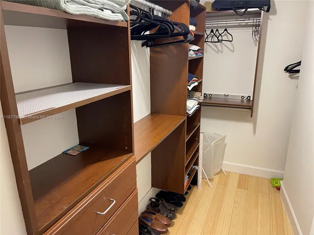 $669,900 | 901 Brickell Key Boulevard, Unit 1701, Miami, FL 33131