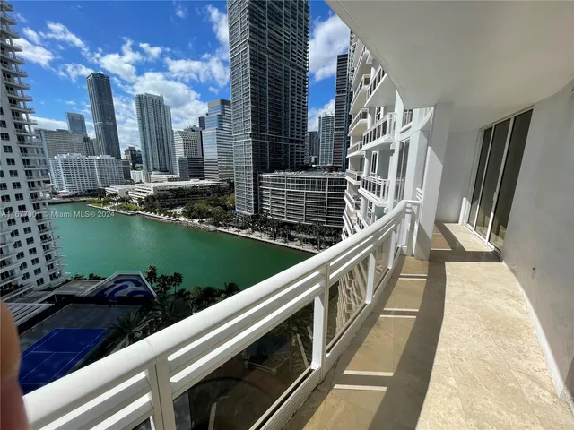 $669,900 | 901 Brickell Key Boulevard, Unit 1701, Miami, FL 33131