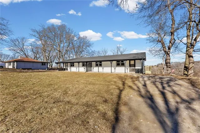 $1,395 | 606 East 164th Terrace, Unit A, Belton, MO 64012