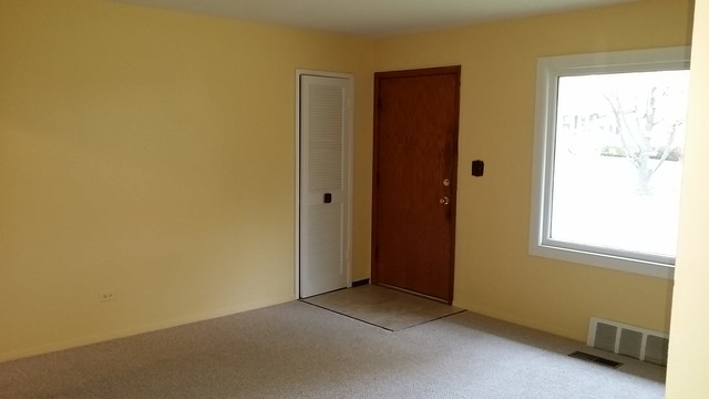 2521 Sequoit Road Waukegan, IL 60087 - Photo 13 of 21
