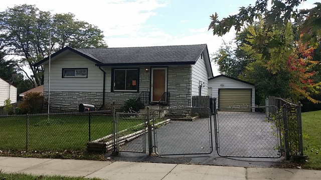 2521 Sequoit Road Waukegan, IL 60087 - Photo 4 of 21