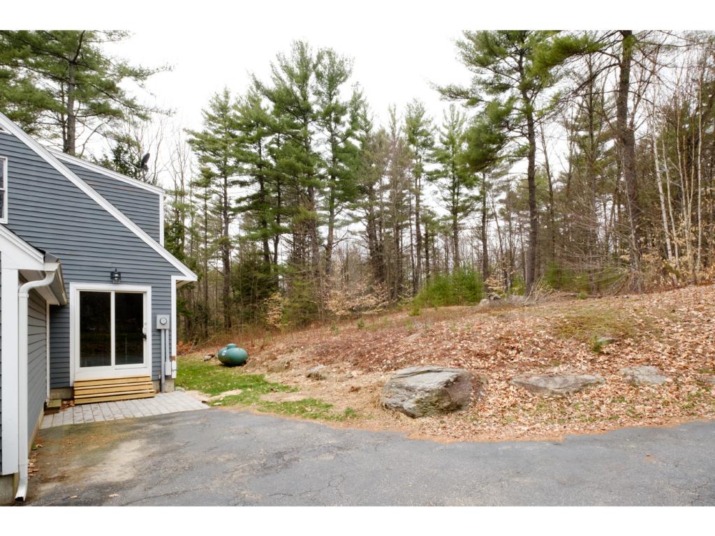 153 Crown Point Road Rochester, NH 03867 - Photo 5 of 28