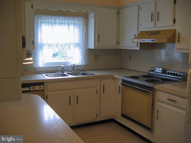 2108 Circle Road Carlisle, PA 17013 - Photo 6 of 10 Gallery Image 6
