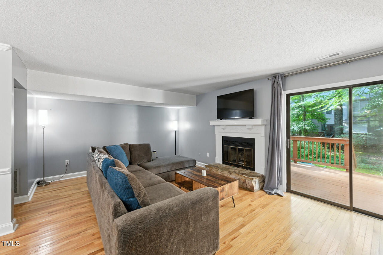 53 Willow Bridge Drive Durham, NC 27707 - Photo 12 of 37 Main - Family Room