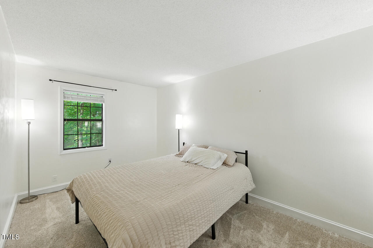 53 Willow Bridge Drive Durham, NC 27707 - Photo 24 of 37 Upstairs - Guest Bed