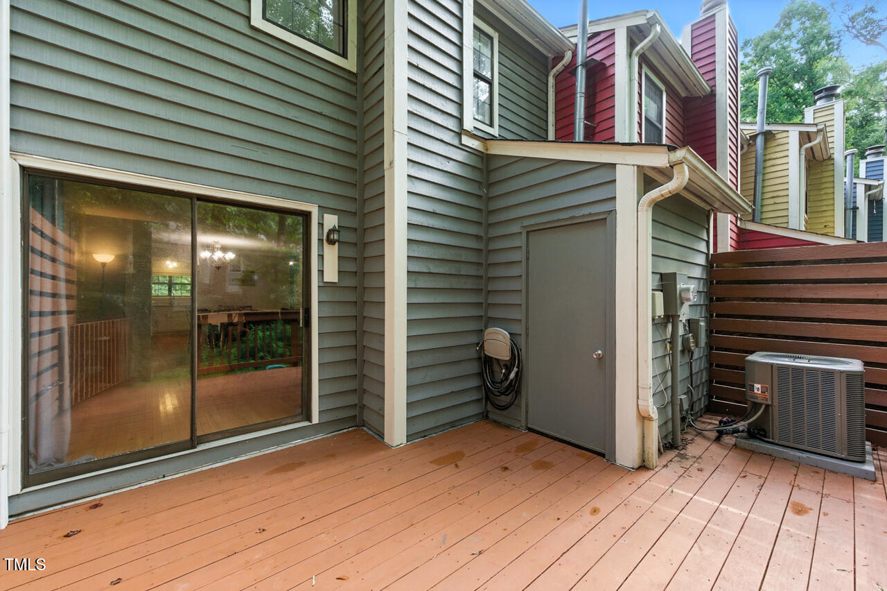 53 Willow Bridge Drive Durham, NC 27707 - Photo 30 of 37 Main - Deck 1