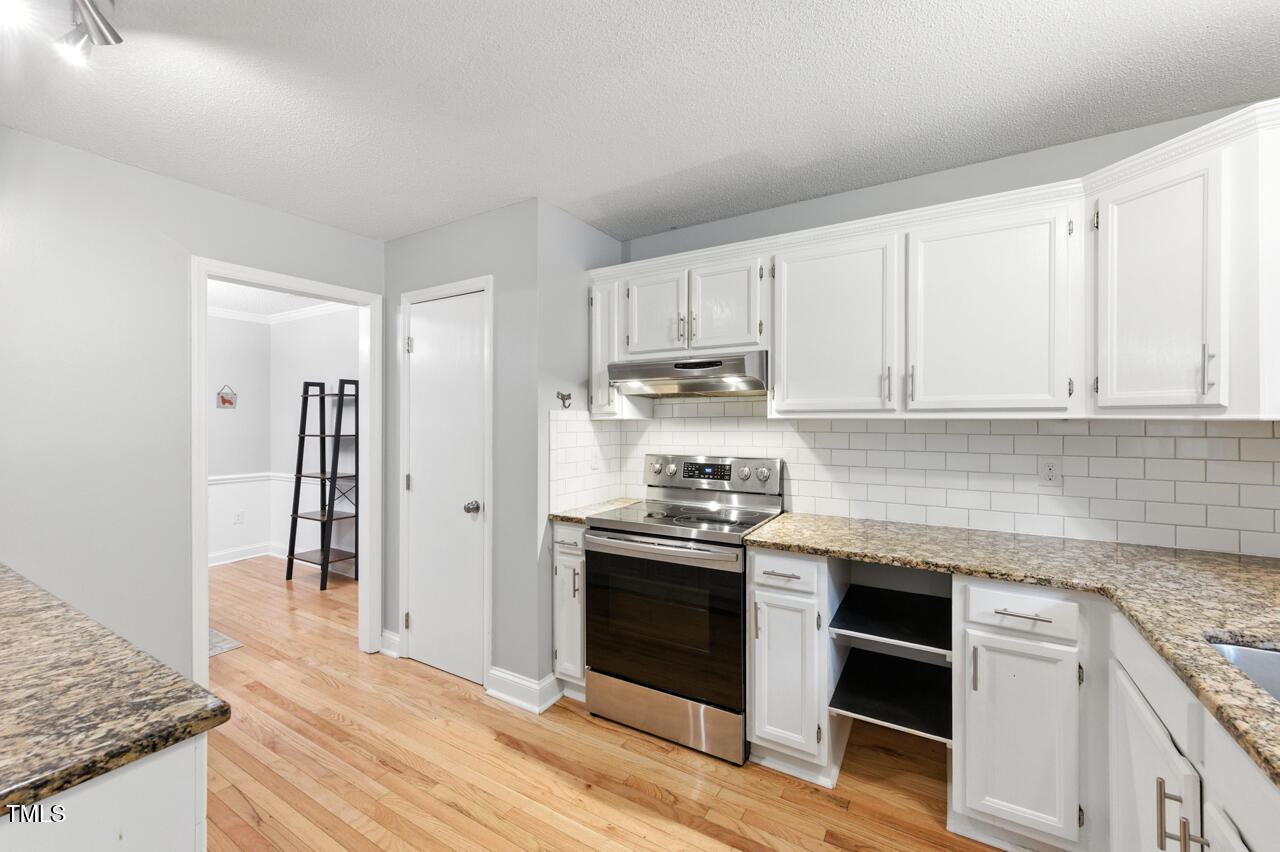53 Willow Bridge Drive Durham, NC 27707 - Photo 5 of 37 Main - Kitchen 3