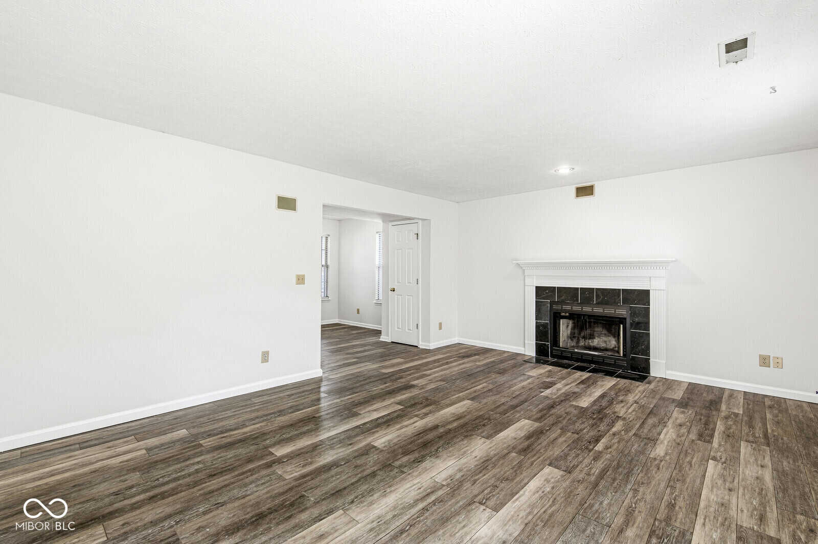 8927 Torrance Place Fishers, IN 46038 - Photo 15 of 41