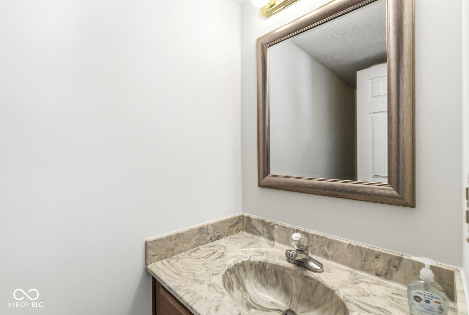 8927 Torrance Place Fishers, IN 46038 - Photo 23 of 41