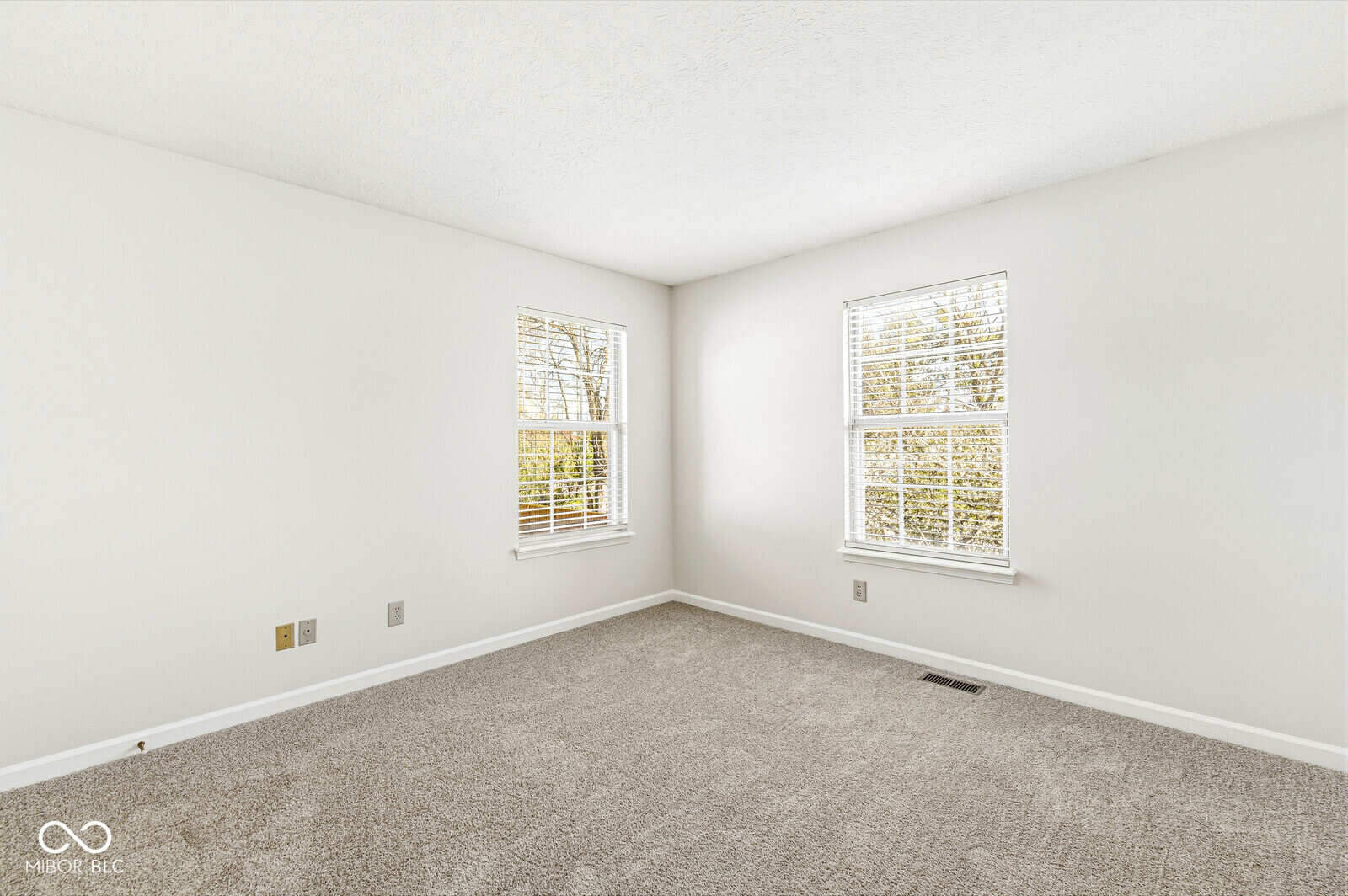 8927 Torrance Place Fishers, IN 46038 - Photo 29 of 41