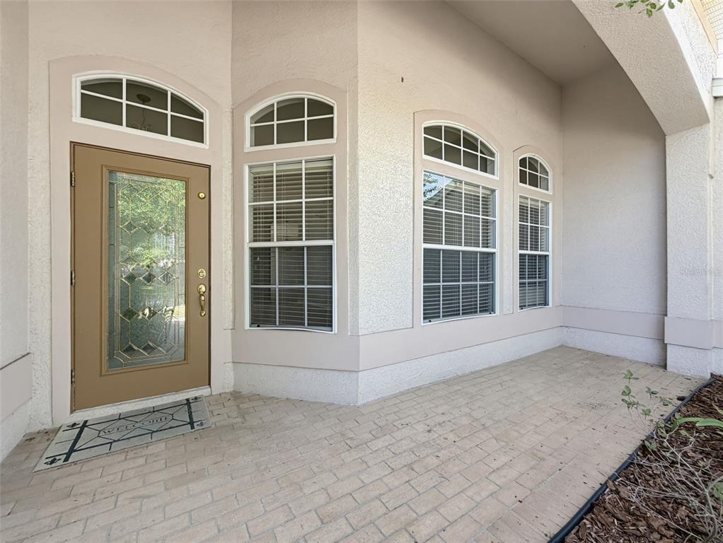 2021 Rutherford Drive Dover, FL 33527 - Photo 5 of 54