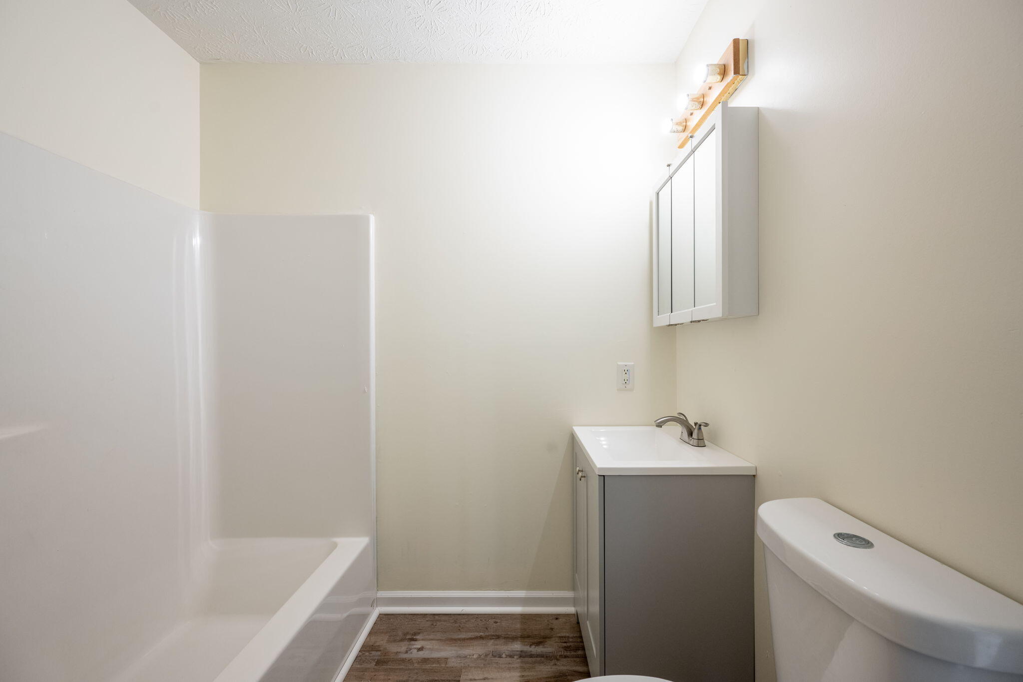 1458 Dustin Drive Dalton, GA 30720 - Photo 30 of 36 BATH