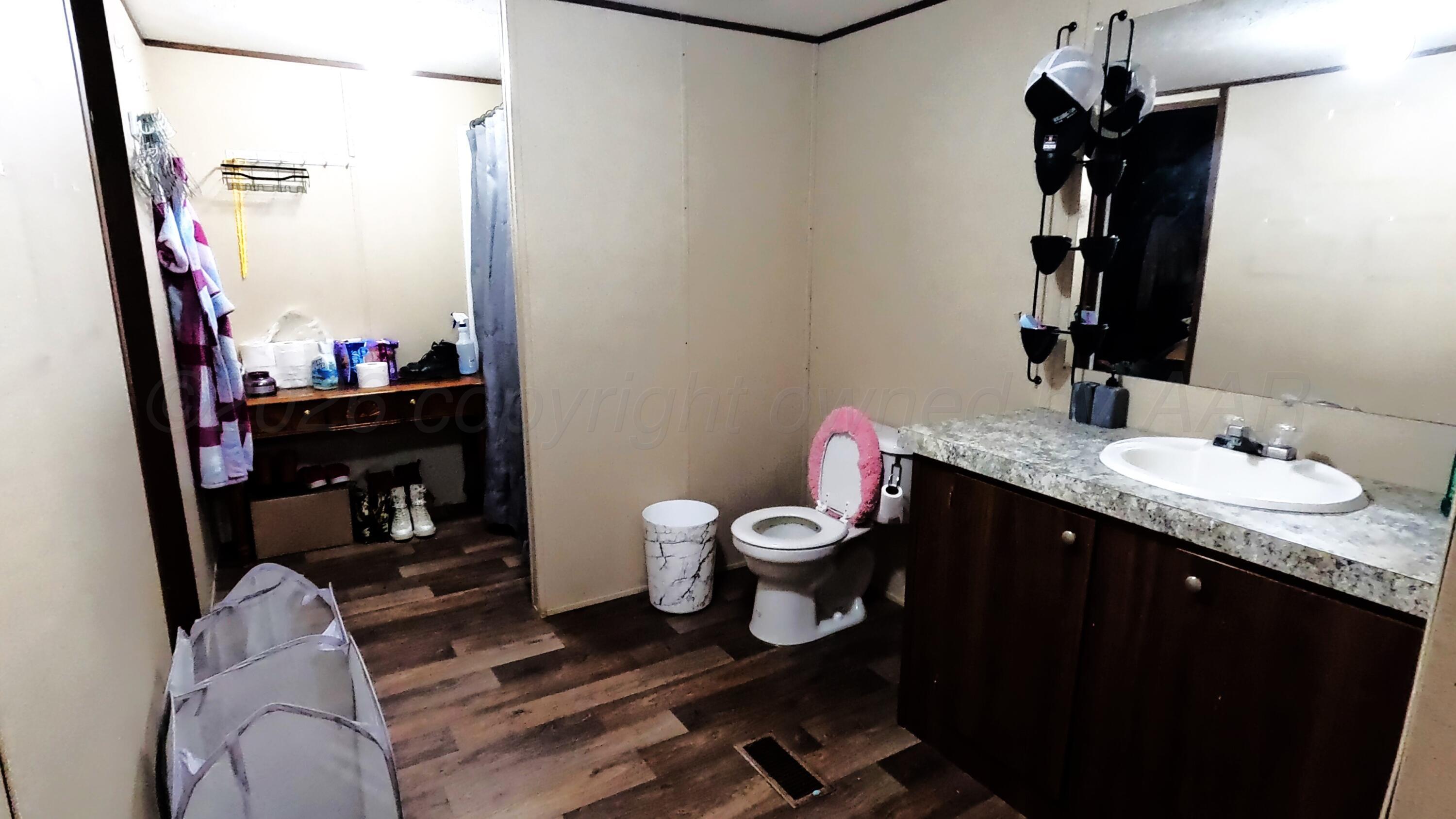 103 Bear Lane Dumas, TX 79029 - Photo 12 of 16 master bath