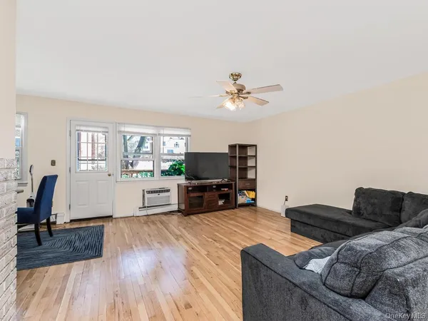 $2,550 | 380 North Broadway, Unit C4, Yonkers, NY 10701