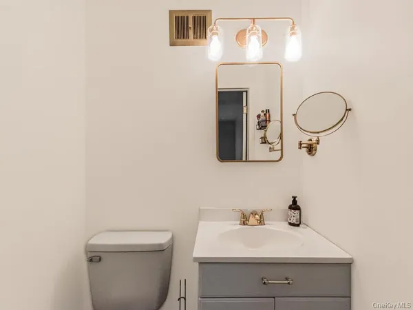 $2,550 | 380 North Broadway, Unit C4, Yonkers, NY 10701