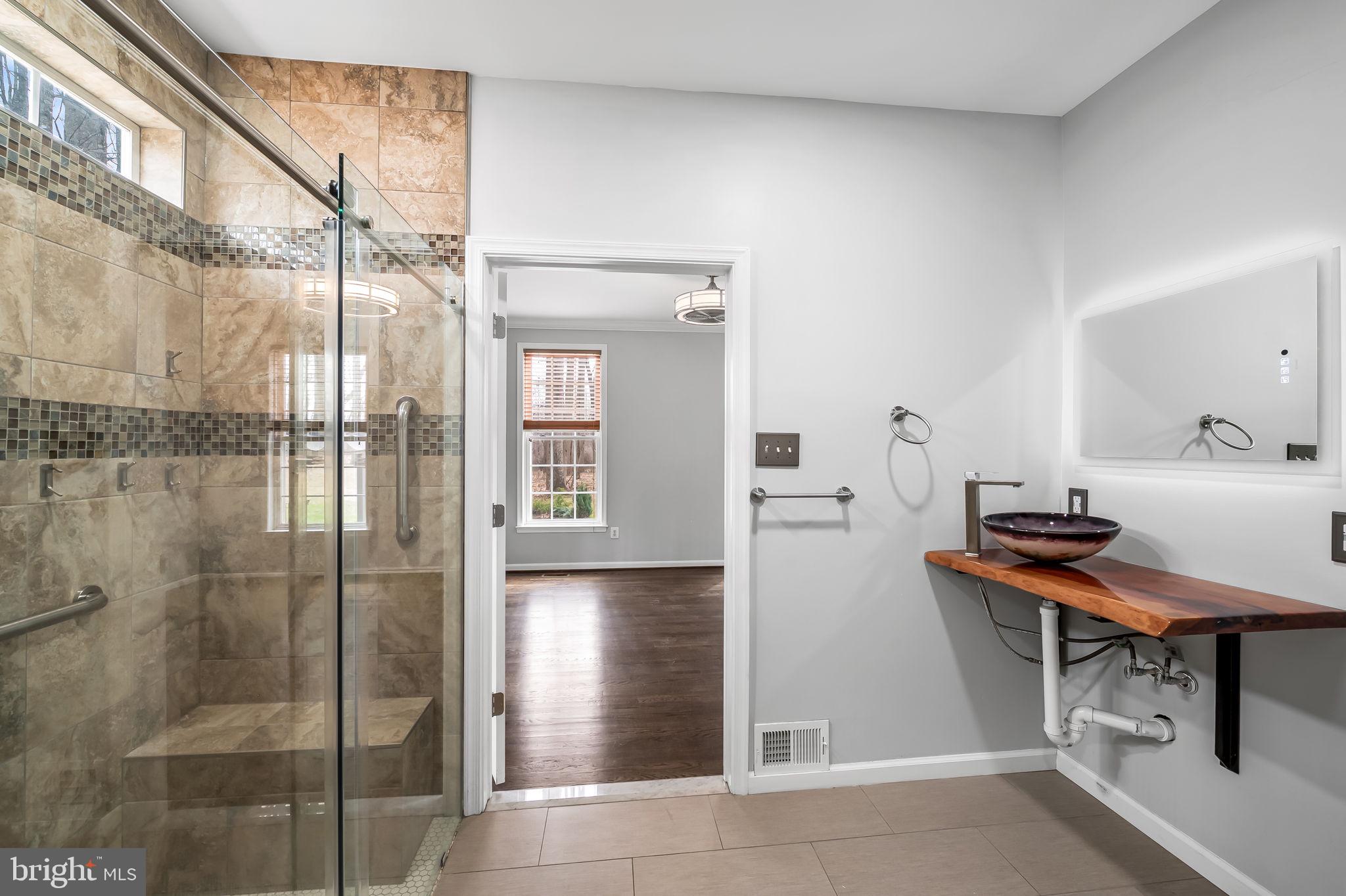 9 Durkee Farm Road Reisterstown, MD 21136 - Photo 16 of 74 1st floor ensuite bath