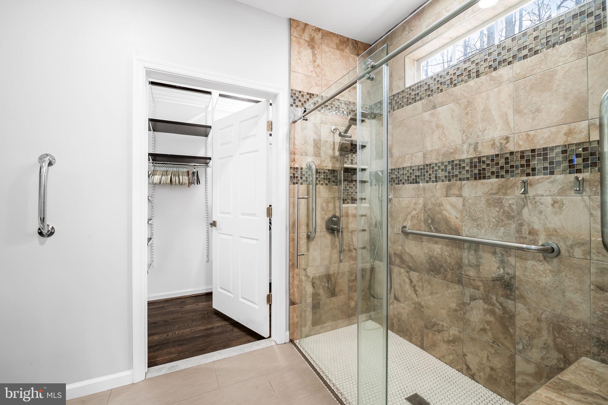 9 Durkee Farm Road Reisterstown, MD 21136 - Photo 18 of 74 Walk in shower & walk in closet