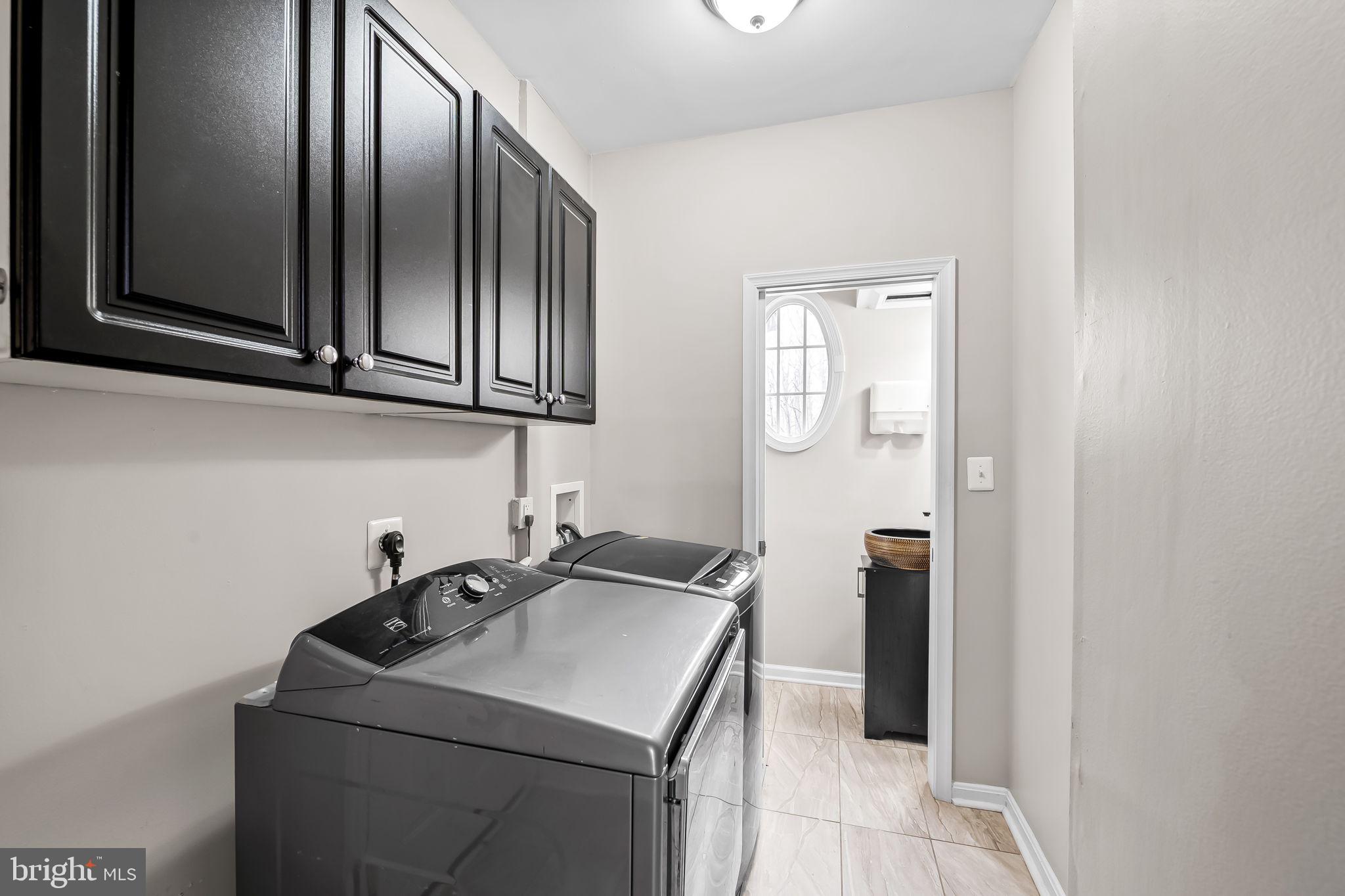 9 Durkee Farm Road Reisterstown, MD 21136 - Photo 30 of 74 first floor laundry and powder room